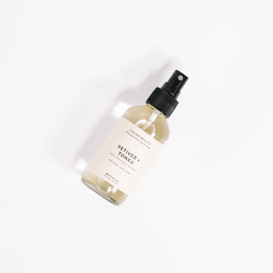 Vetiver + Tonka Non - Toxic Room Spray - Calyan Wax Co.